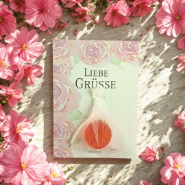 Geschenkkarte mit kleiner Rosenseife – Liebe Grüße